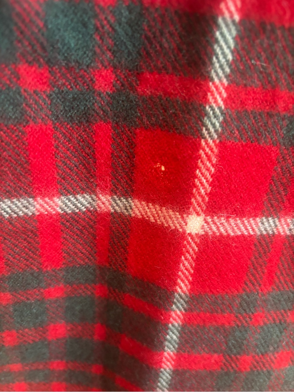Ingles Buchan 100% Lambswool Tartan Scarf 12 X 62” Scotland Fringe Red Holiday - Picture 10 of 13